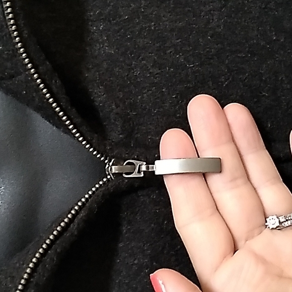 Apt 9 Men's Dark Gray Wool Blend Winter Coat. Size Small - Picture 3 of 10